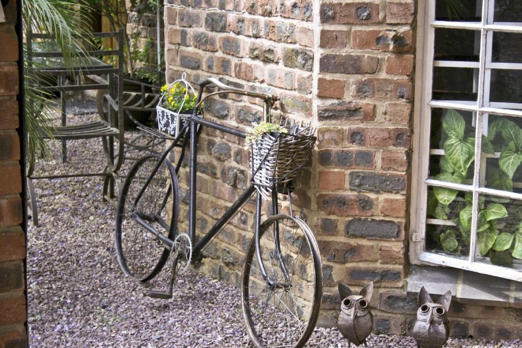 Babbling Brook Bed & Breakfast Pietermaritzburg Exterior photo