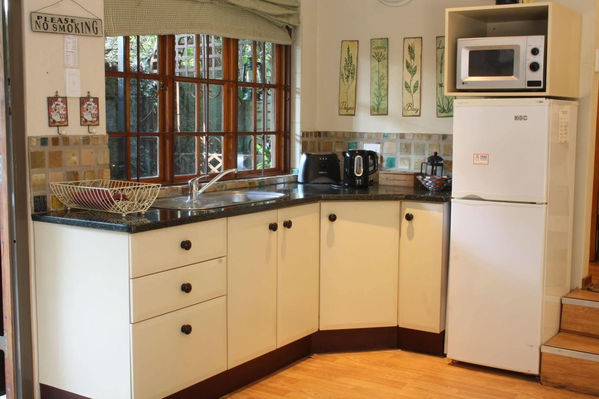 Babbling Brook Bed & Breakfast Pietermaritzburg Exterior photo